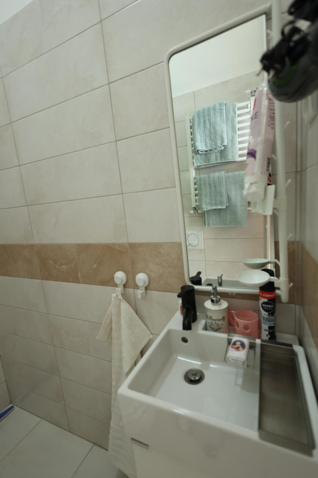 Studio Jasna Novi Sad Luaran gambar