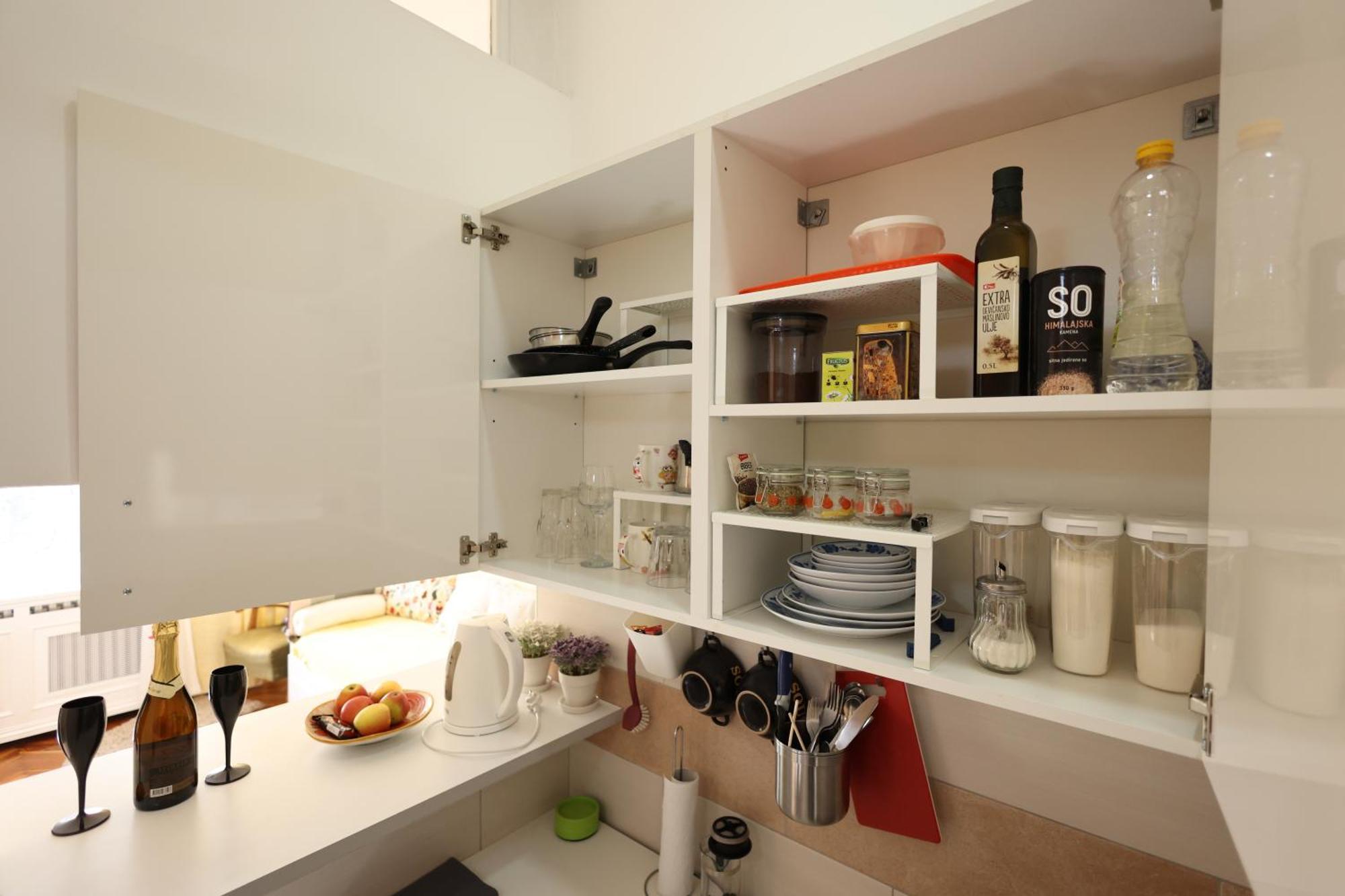 Studio Jasna Novi Sad Luaran gambar